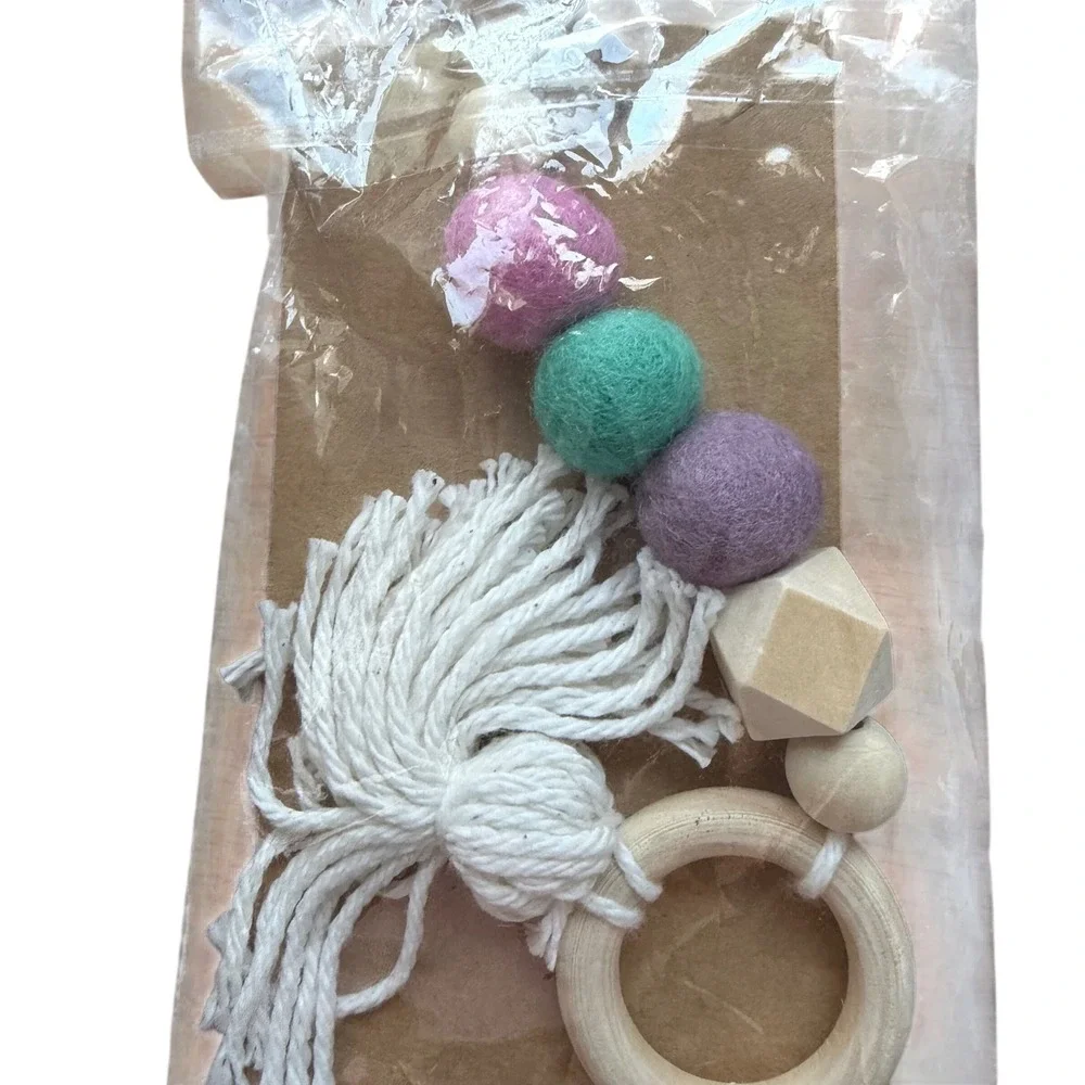 Cozy Acres Homestead Wooly‎ Key Pendant Essential Oil Diffuser Keychain Boho New